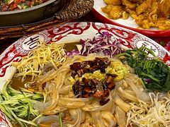 -闯关东东北农家菜(崂山石老人店)