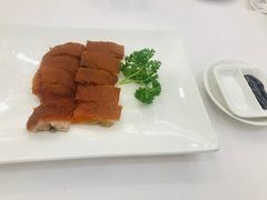 金牌乳猪-广州酒家(文昌总店)