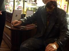 -中央咖啡馆
