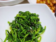 -尘香•传统川菜(创汇首座店)