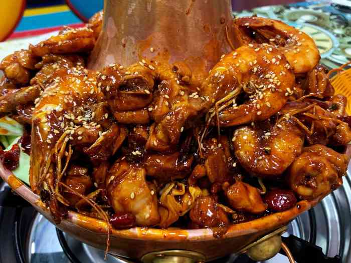 蜀香园秘制火锅鸡-"服务态度很好,但是后面吃到了头发还是再锅.