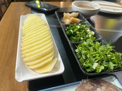-常赢三兄弟·清真涮肉·清真炒菜(朝阳新城店)