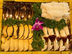 -慢丽江·云南野生菌土鸡锅(西山店)