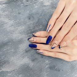 -花系美·美甲美睫精品店