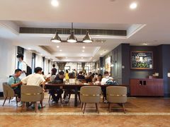 大堂-星巴克臻选(广州沙面店)