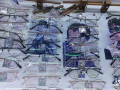 -广州宝岛眼镜武汉和光眼镜市场西区店