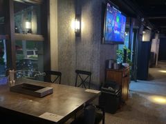 -麦凯伦烧烤·精酿超级工厂店(金桥总店)