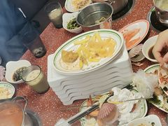 -四囍码头海鲜烧烤自助火锅(外滩南京东路悦荟广场店)