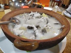 -品香菜馆(旗峰路中侨大厦店)