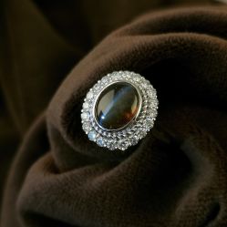 -威德钻石-克拉钻大本营(南京东路店)