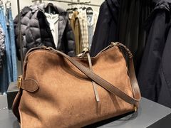 -URBAN REVIVO(欢乐海岸购物中心店)