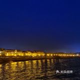 青岛的夜晚才是美得不可方物！！！