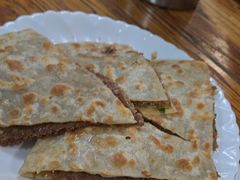 -溢心园香河肉饼总店