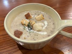 奶油蘑菇汤-CRAZYONES西班牙海鲜饭(上海美罗城店)