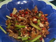 -呷湘厨·鱼汤捞饭·剁椒鱼头·辣椒炒肉(国家会展中心店)