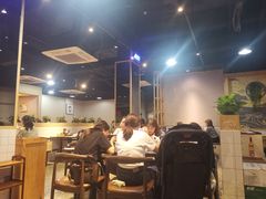大堂-胡须佬鸡煲四季火锅(海雅缤纷城店)