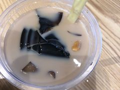 -八婆婆烧仙草(曾厝垵店)