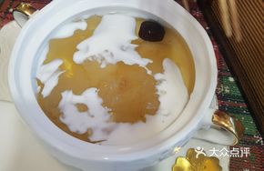 Milk and Red Date Tapioca Jelly Soup