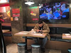 -肥汁米蘭香港米线(定西路店)