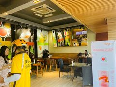 大堂-CoCo都可(曹路宝龙广场店)