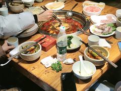-城墙拐拐火锅(三峡广场黑金冠店)