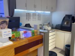 -LOOK眼镜·蔡司依视路配镜(宝山万达店)