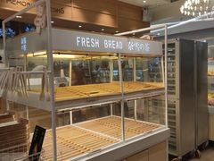 面包甜点陈列柜-奈雪的茶(东莞汇一城店)