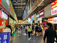 -泰龙城小吃街
