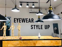 -罗伯特眼镜·蔡司官方授权(罗湖国贸店)