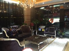 -天豪花香村酒店(贵阳花果园文创园店)