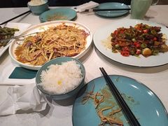 -车之谷·汽车文化主题餐厅(汽开店)