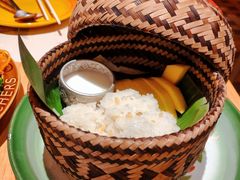 树上芒果糯米饭-POKIPOKI泰食谷仓东南亚菜(侨香店)