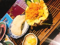 菠萝海鲜炒饭-小娘惹厨房Little Nyonya(狮城有约上榜店)