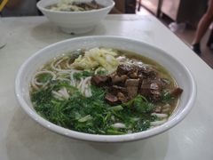 -花溪王记牛肉粉(四季花溪商场店)