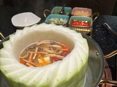 -得意咚瓜·顺德鱼生·冬瓜火锅(深圳首店)