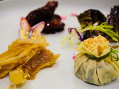 -新光酒家·方亮蟹宴·河豚(浦东店)