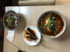 -丁丁猫重庆小面(徐州路店)