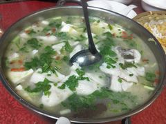 -东北风味思缘食府(对湖路店)