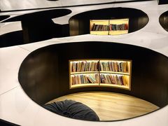 -涨巢·潮玩水疗局