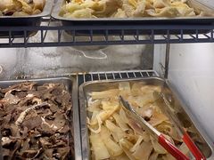 -金鼎雪山牦牛杂火锅(理县总店)