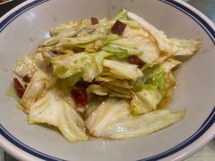 手撕包菜-昱龙大盆牛蛙馆(三兴街总店)