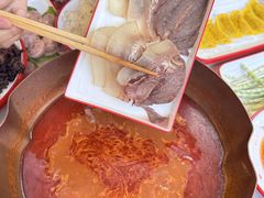 -毛辣果·贵州红酸汤牛肉火锅(西单店)