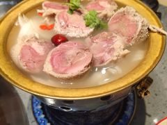 -羊来顺冰煮鲜羊 铁锅烀羊肉(中央大街店)