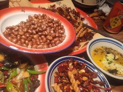 -泥糊破店小酒馆·团建聚餐(南京西路店)