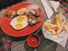 -小世界西餐厅(建国门店)