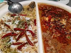 头牌酸菜鲈鱼（中份）-姚姚酸菜鱼·金戈戈香港豉油鸡(喜荟城联名店)