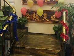 -莱仪堂艾灸经络养生馆(宜川路店)
