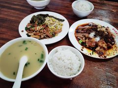 -温记府廟豆汤饭·始于1955年(海椒店)
