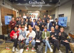-Godhands美发设计沙龙