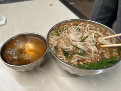 -正宗杨记普洱酸醋米线(总店)
